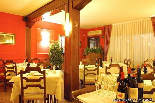 Hotel Due Ragni Villorba Restauracja zdjęcie